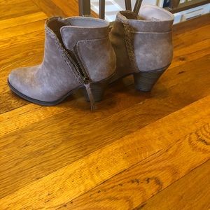 MIA Booties Size 7
